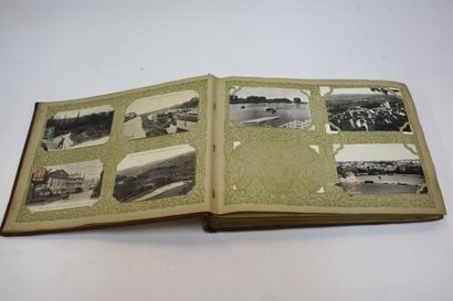 ALBUM DE CARTES POSTALES ANCIENNES. Environ...