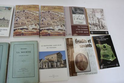 SOCIETE DES ANTIQUAIRES DE L’OUEST. 
17 publications...