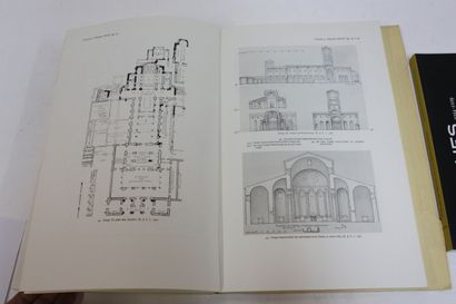 [CLUNY]. 3 volumes : 
CONANT (K. J.). Cluny...