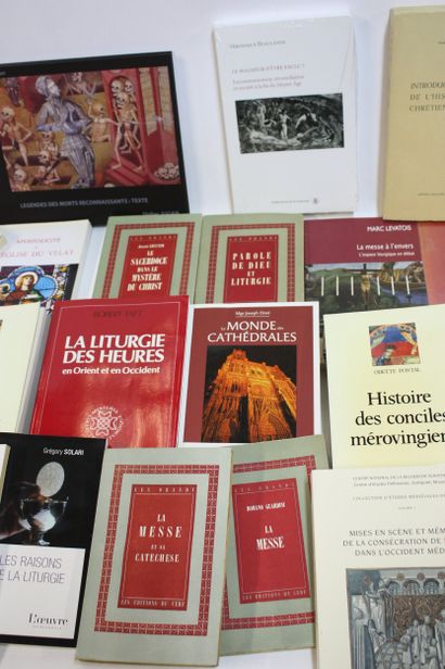 [LITURGIE HISTOIRE DE L’EGLISE]. Environ...