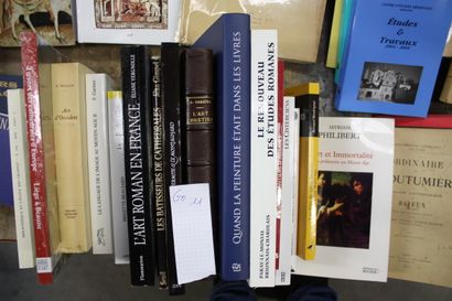 HISTOIRE MEDIEVALE ET ARCHEOLOGIE, 2 cartons...