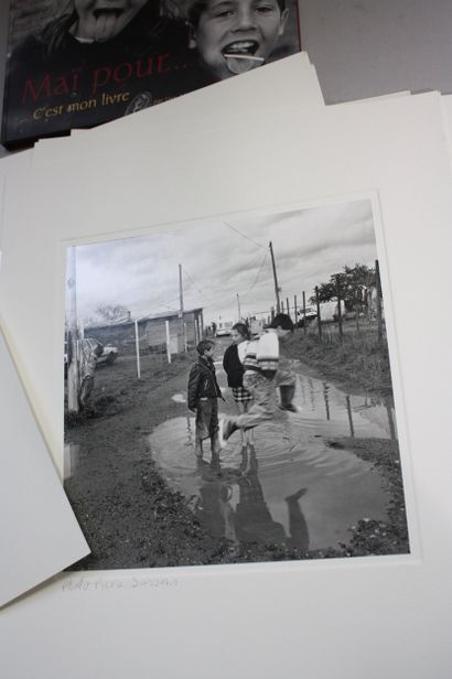 [SOISSON (Pierre)]. 15 tirages photographiques...
