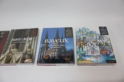 LA GRACE D’UNE CATHEDRALE ; 5 volumes neufs...