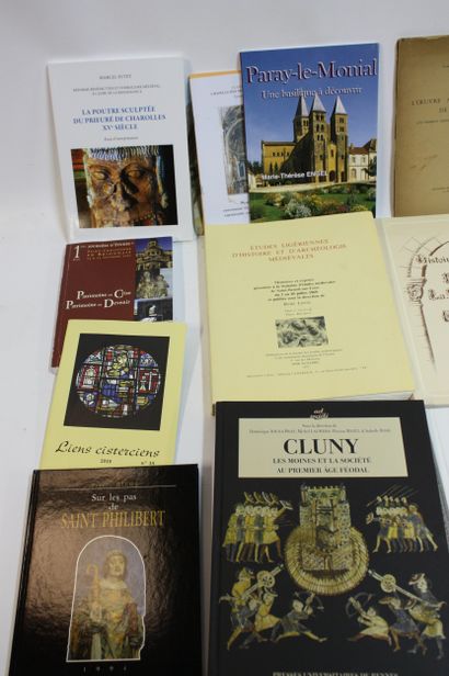 [BOURGOGNE - CLUNY TOURNUS ]. Environ 15...