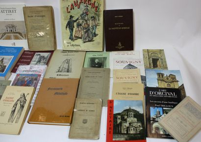 [AUVERGNE]. Ensemble de 45 livres et plaquettes...