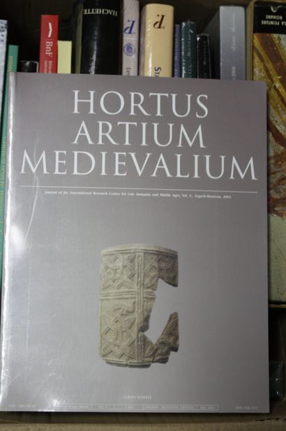 HISTOIRE ART ARCHEOLOGIE. 1 carton de livres...