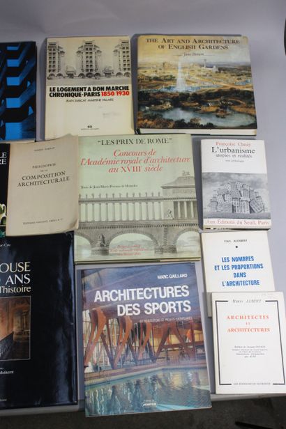 [ARCHITECTURE]. Lot de 14 volumes reliés...