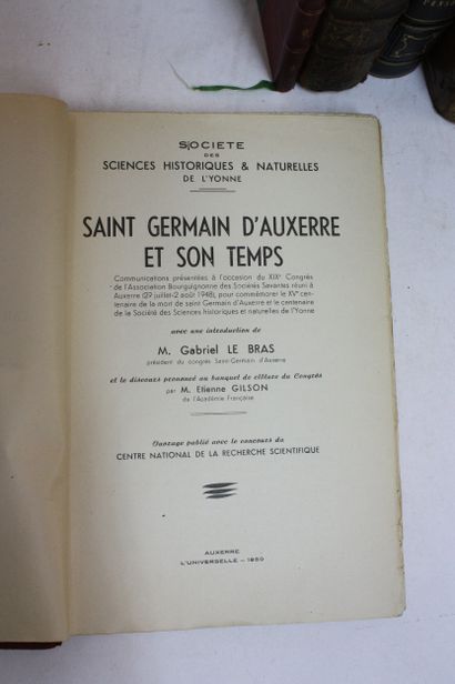 VARIA. 7 volumes reliés
Saint Germain d’Auxerre...