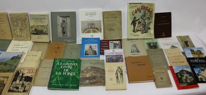 [AUVERGNE]. Ensemble de 45 livres et plaquettes...