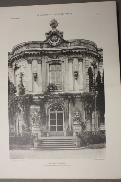 Les anciens châteaux de France. L’Ile-de-France....