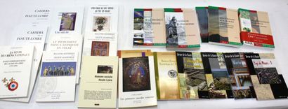 [AUVERGNE REVUES]. 
24 volumes brochés de...