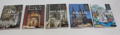 LA GRACE D’UNE CATHEDRALE ; 5 volumes neufs...