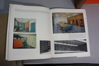 [ARCHITECTURE]. 9 volumes.
-Arquitectura...
