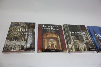 LA GRACE D’UNE CATHEDRALE ; 5 volumes neufs...