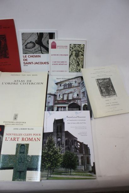 [HISTOIRE DE L’ART PATRIMOINE]. Environ 20...