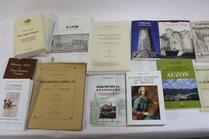 [AUVERGNE]. 20 volumes brochés, dont : 
CHARBONNIER,...