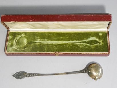 Louis XV style silver sauceboat 
Minerva...