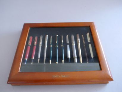 WATERMAN 
Set of twelve pens including fountain...
