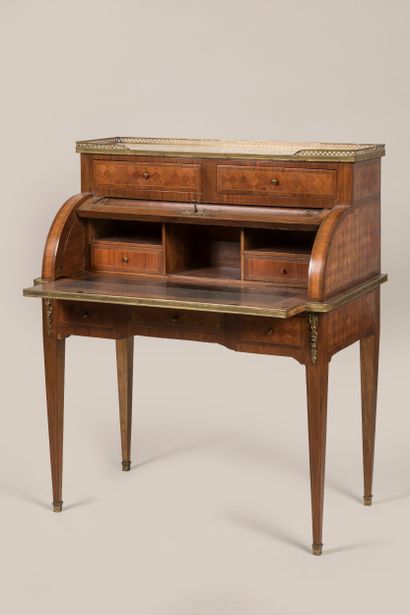 All-sided cylinder desk, inlaid with rosewood...