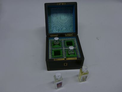 Beautiful set of 7 boxes (including 5 scent...