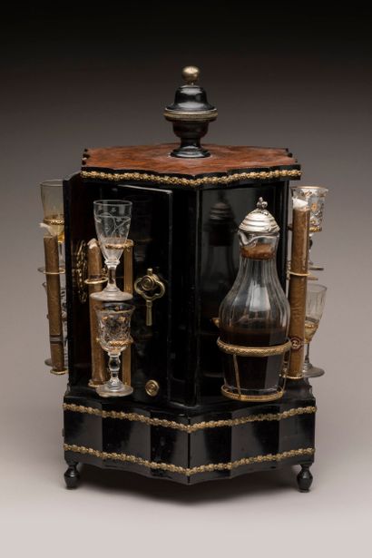 Musical liquor and cigar cabinet (2 tunes)....