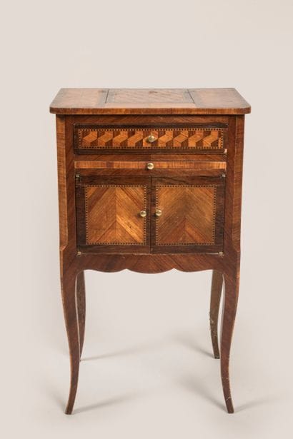 Small pupître table in marquetry of cubes...