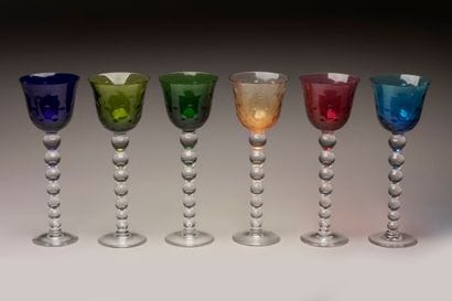 SAINT-LOUIS

Six stemmed glasses, 