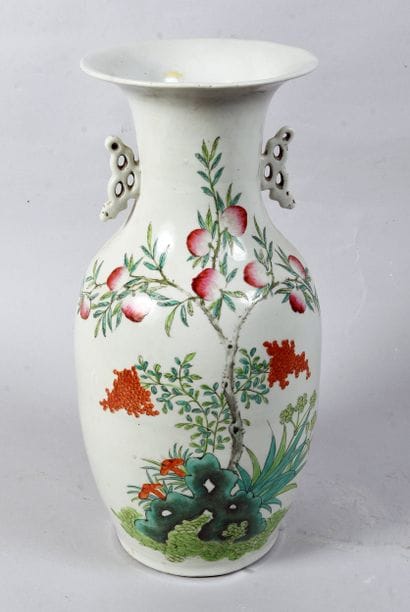 CHINA - 20th century
Polychrome enameled...