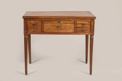 Louis XVI mahogany dressing table opening...