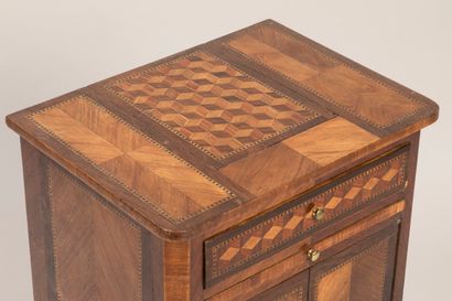 Small pupître table in marquetry of cubes...