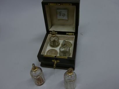 Beautiful set of 7 boxes (including 5 scent...