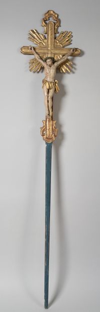 Processional cross in carved, gilded and...