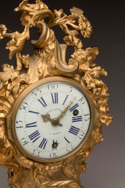 Chased ormolu cartel, decorated with shells,...