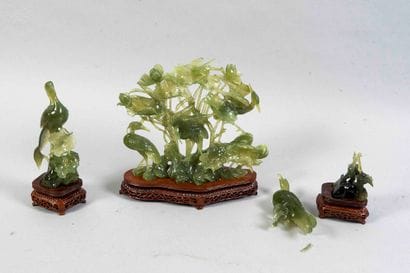 CHINA - 20th century

Green serpentine group...