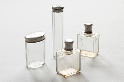 4 pièces de service de toilette cristal,...