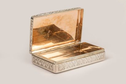Small rectangular covered silver box, finely...