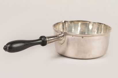 950°/°° silver saucepan, plain with pouring...