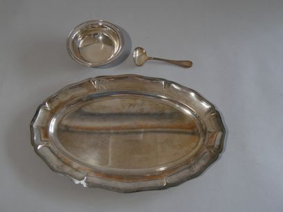 Lot en métal argenté Christofle (plat oblong...