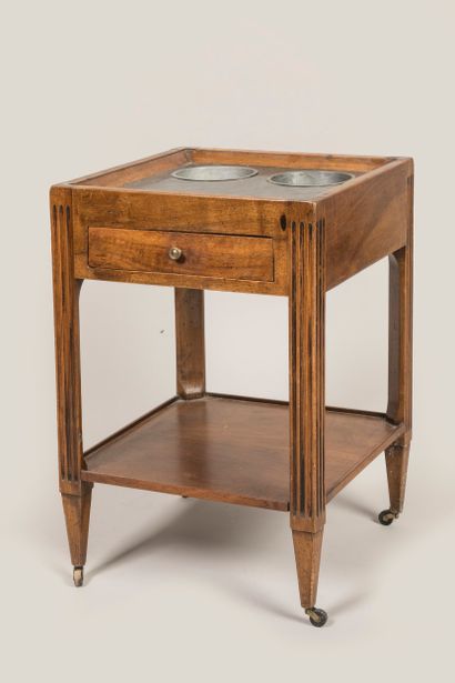 Louis XVI style refreshment table 

In molded...