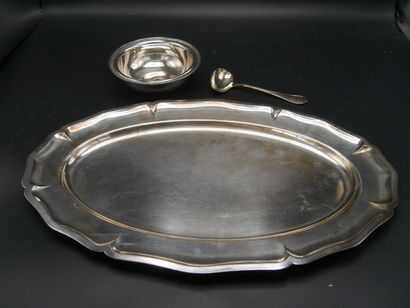 Lot en métal argenté Christofle (plat oblong...
