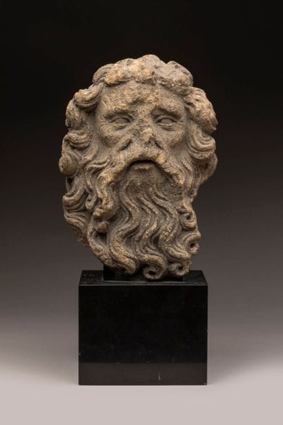 Head in yellow limestone (pierre de Jaumont)...