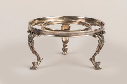 Tripod silver trivet 950°/°°; scrolled feet...