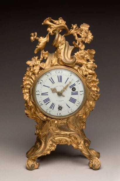 Chased ormolu cartel, decorated with shells,...
