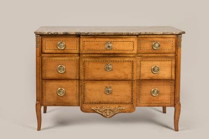 MISSONNIER - Transition style chest of drawers...