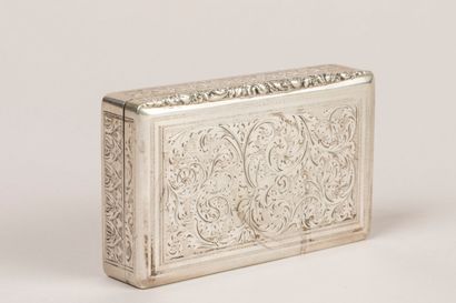 Small rectangular covered silver box, finely...