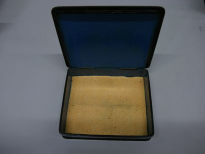 Set of 10 miscellaneous boxes (glove boxes,...