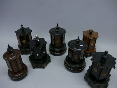 Nice set of 7 musical cigar humidors. Late...