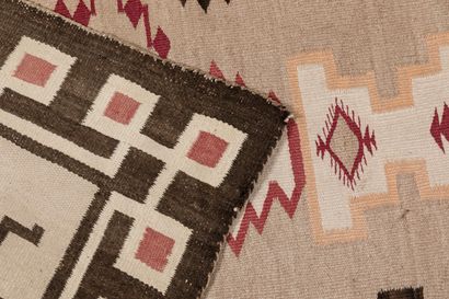6 rugs :
- Beloutch carpet (warp, weft and...