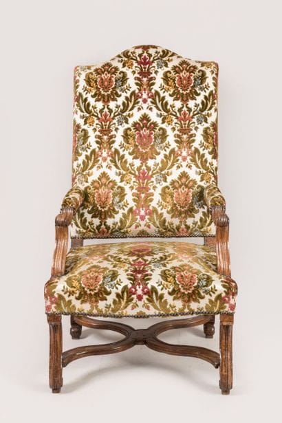 High-curved flat-back armchair in molded...