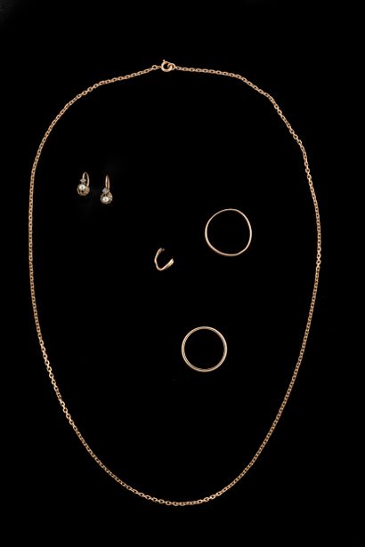 Lot de bijoux en or jaune (750 millièmes):...